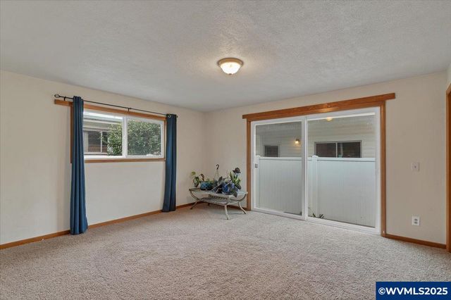 511 E Elwood St, Stayton, OR 97383