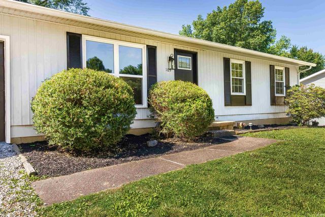 105 Carlisle Court, Chandler, IN 47610