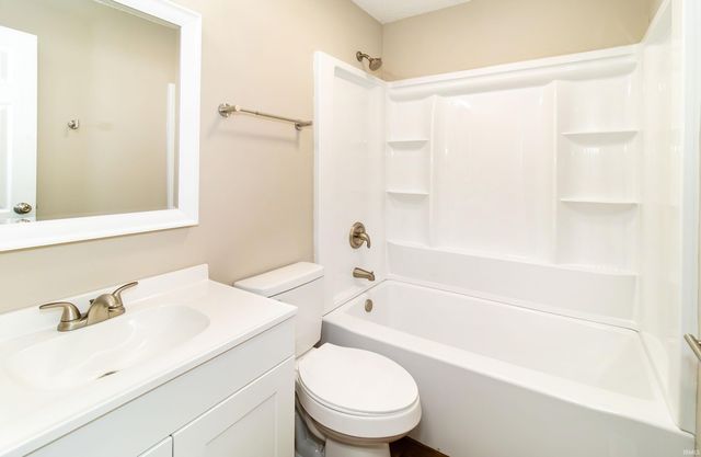 105 Carlisle Court, Chandler, IN 47610