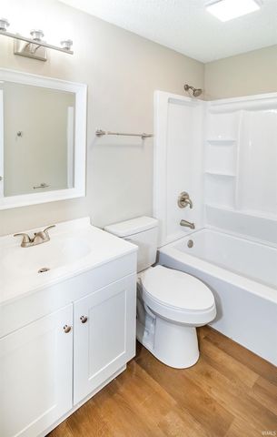105 Carlisle Court, Chandler, IN 47610