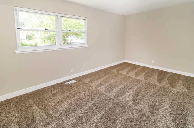 105 Carlisle Court, Chandler, IN 47610