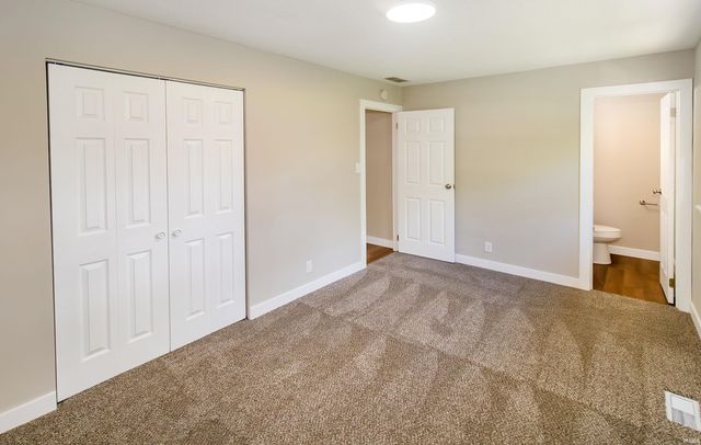 105 Carlisle Court, Chandler, IN 47610