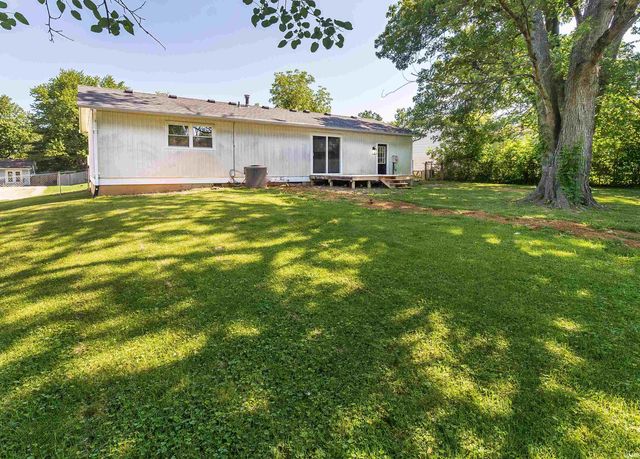 105 Carlisle Court, Chandler, IN 47610