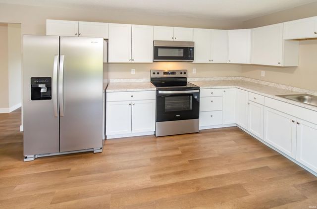 105 Carlisle Court, Chandler, IN 47610