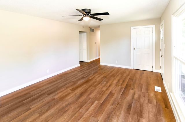 105 Carlisle Court, Chandler, IN 47610