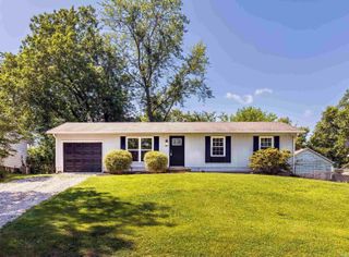 105 Carlisle Court, Chandler, IN 47610