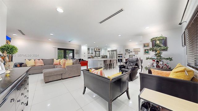 27200 SW 162nd Avenue, Homestead, FL 33031