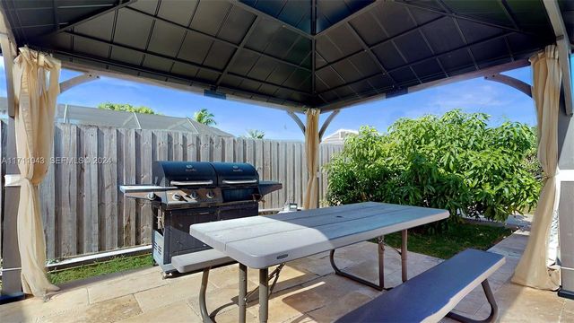 27200 SW 162nd Avenue, Homestead, FL 33031