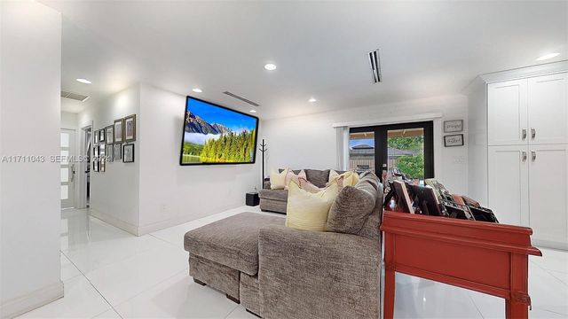 27200 SW 162nd Avenue, Homestead, FL 33031