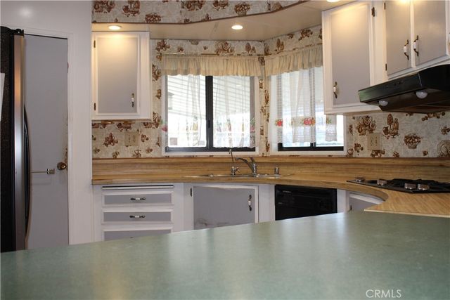 601 N Kirby Avenue 534, Hemet, CA 92545