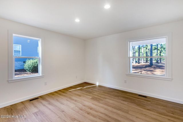 118 E Devonshire Avenue, West End, NC 27376