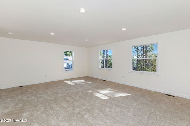 118 E Devonshire Avenue, West End, NC 27376