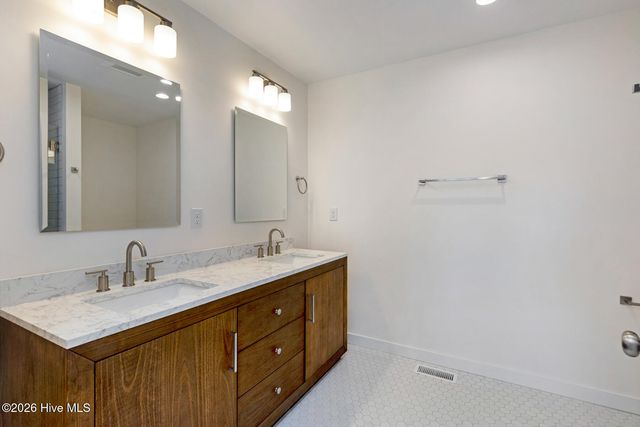 118 E Devonshire Avenue, West End, NC 27376