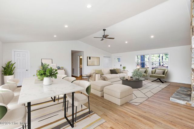 118 E Devonshire Avenue, West End, NC 27376