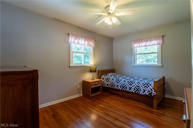 11255 Eleanor Avenue NE, Hartville, OH 44632