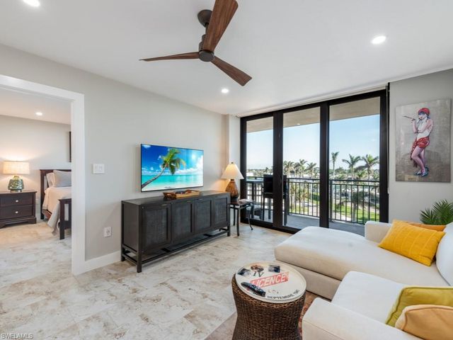 180 Seaview CT 504, Marco Island, FL 34145