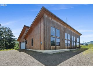 38995 HIGHWAY 101, Cloverdale, OR 97112