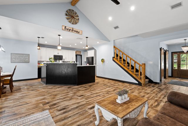 13054 County Road 2127, Henderson, TX 75652