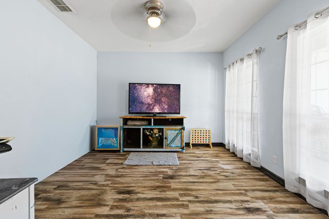13054 County Road 2127, Henderson, TX 75652