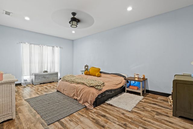 13054 County Road 2127, Henderson, TX 75652