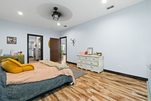 13054 County Road 2127, Henderson, TX 75652