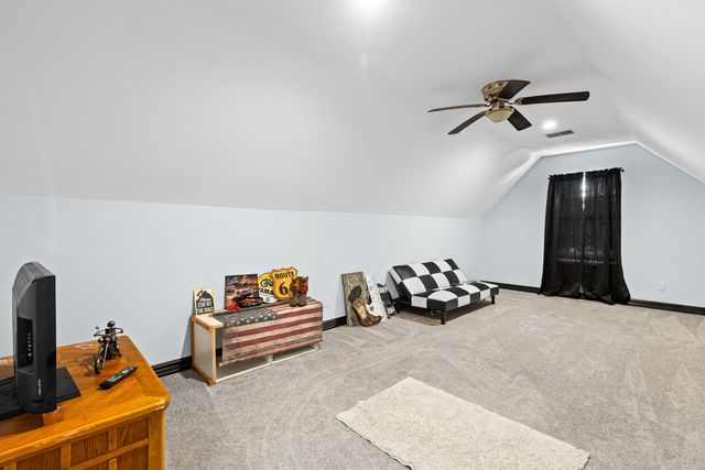 13054 County Road 2127, Henderson, TX 75652