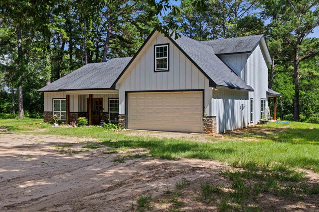 13054 County Road 2127, Henderson, TX 75652