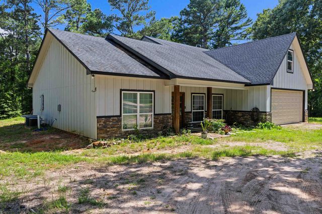 13054 County Road 2127, Henderson, TX 75652