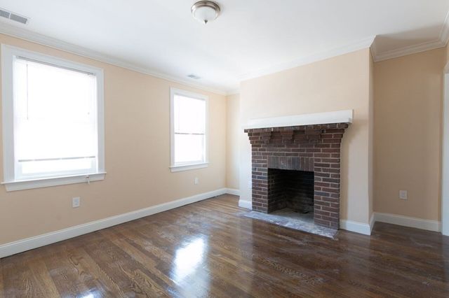4803 Washington St 3, Boston, MA 02132
