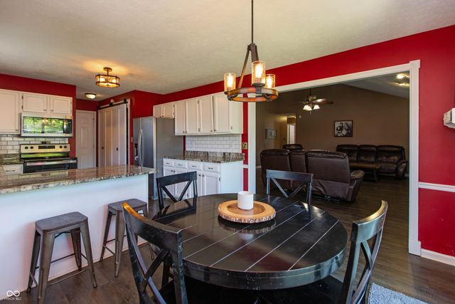 367 Primrose Lane, Avon, IN 46123