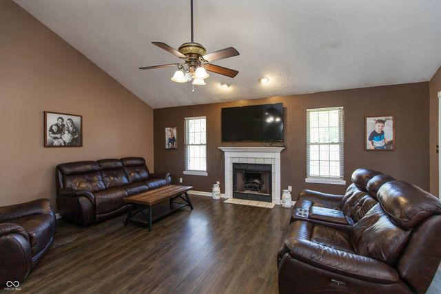 367 Primrose Lane, Avon, IN 46123