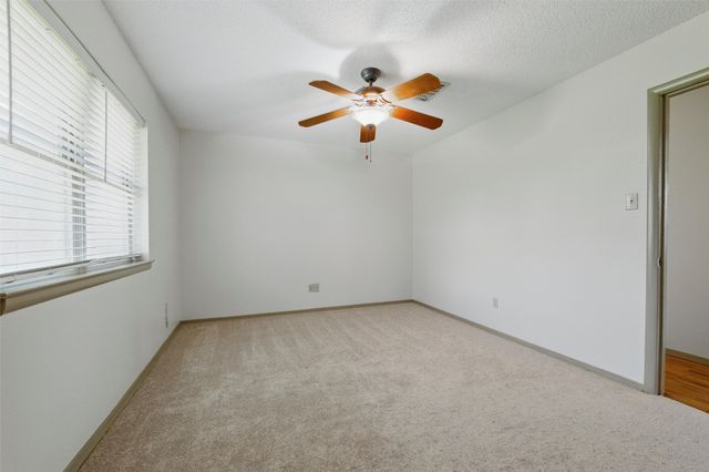 1801 Tyler Avenue, Euless, TX 76040