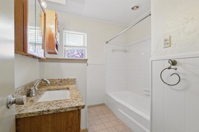 1801 Tyler Avenue, Euless, TX 76040