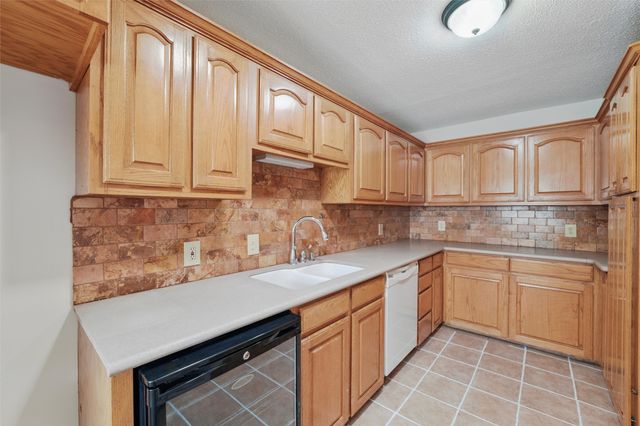 1801 Tyler Avenue, Euless, TX 76040
