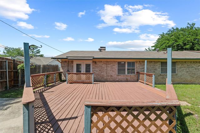1801 Tyler Avenue, Euless, TX 76040