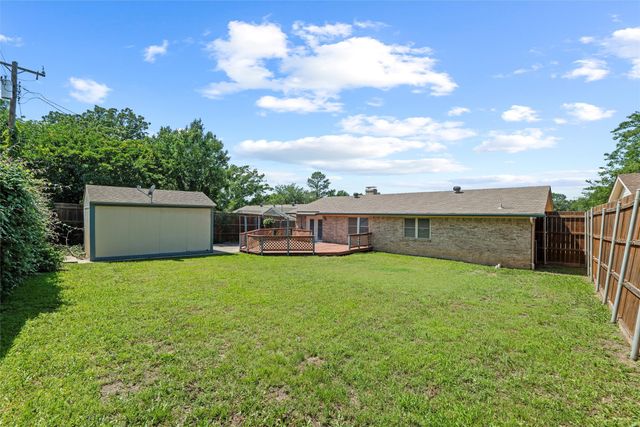 1801 Tyler Avenue, Euless, TX 76040