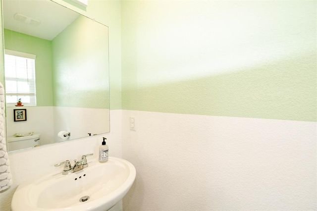 7224 Dancing Wind LN, Del Valle, TX 78617