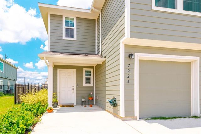 7224 Dancing Wind LN, Del Valle, TX 78617