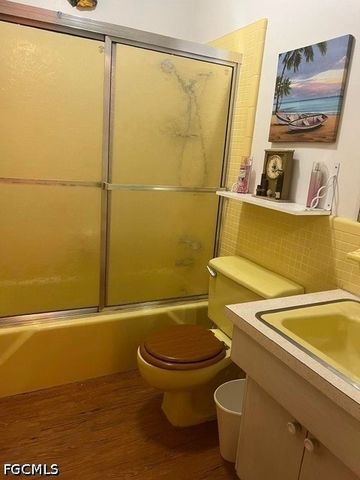 2331 Magnolia CT, Lehigh Acres, FL 33936