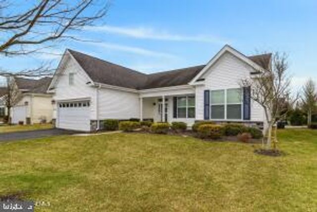 10 NORWALK LN, Barnegat, NJ 08005