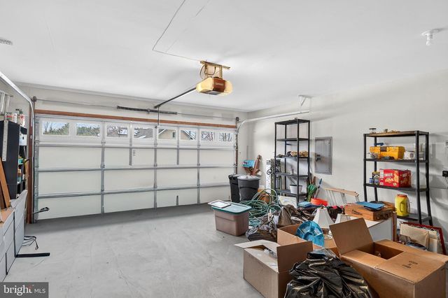 10 NORWALK LN, Barnegat, NJ 08005