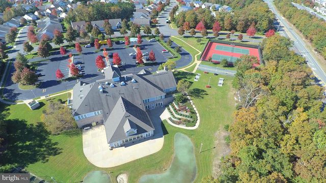 10 NORWALK LN, Barnegat, NJ 08005