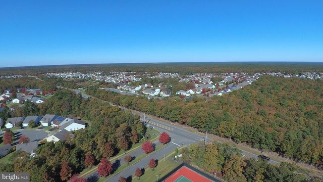 10 NORWALK LN, Barnegat, NJ 08005