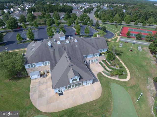 10 NORWALK LN, Barnegat, NJ 08005