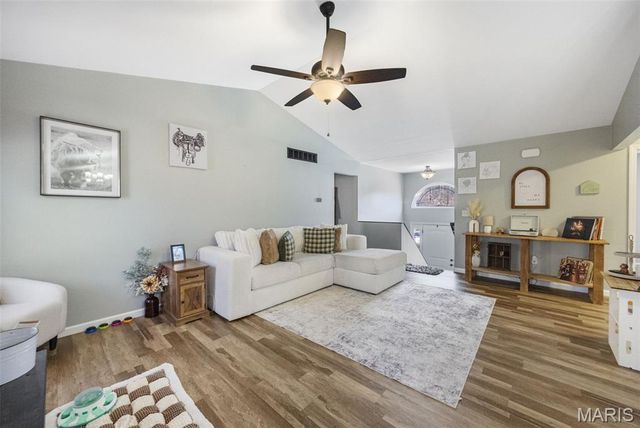 5641 Hawks Landing Drive, Hillsboro, MO 63050