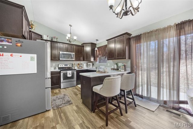 5641 Hawks Landing Drive, Hillsboro, MO 63050