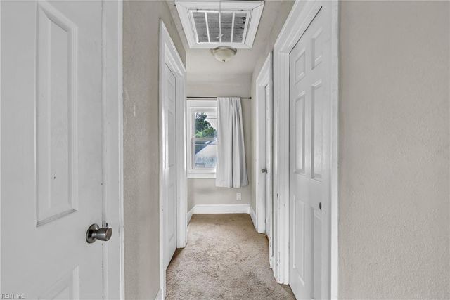 48 Gillis RD, Portsmouth, VA 23702