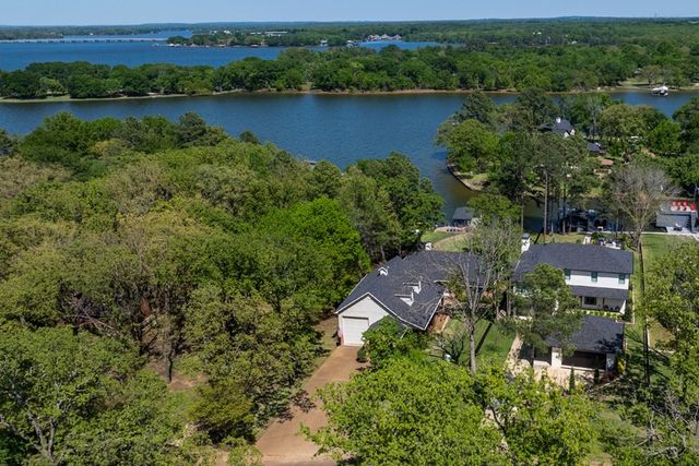 211 N Beverly Drive, Malakoff, TX 75148
