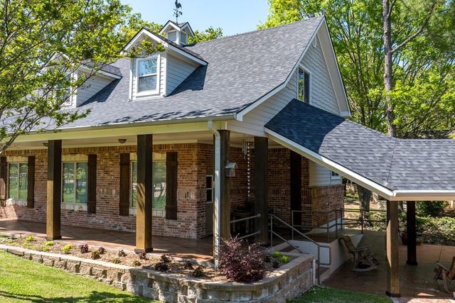 211 N Beverly Drive, Malakoff, TX 75148