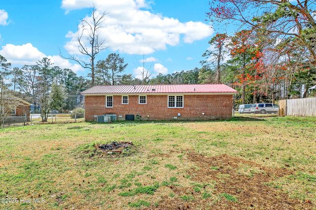1426 Onslow Pines Road, Jacksonville, NC 28540